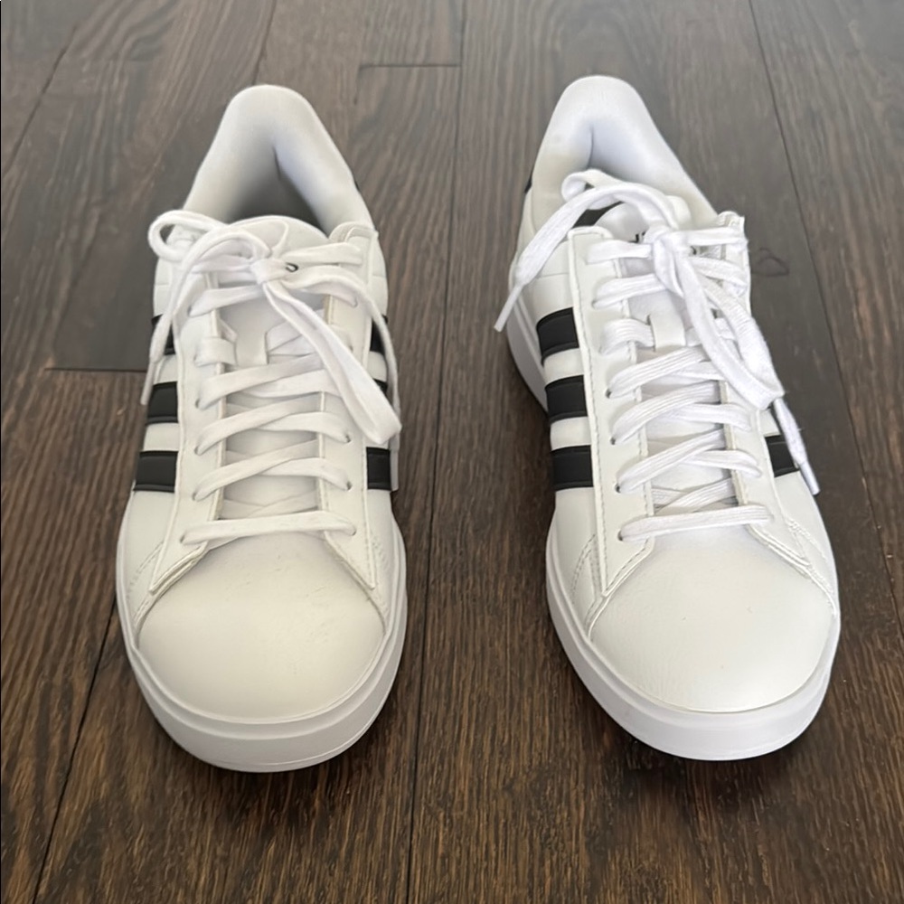 Adidas Grand Court 2.0 Women’s White and Black Sneakers